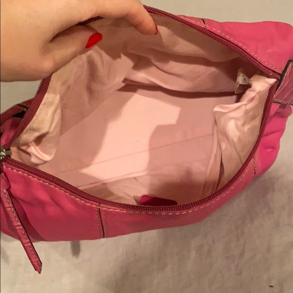 Liz Claiborne leather shoulder bag - Picture 3 of 4